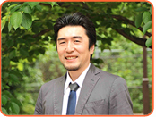東條英利氏